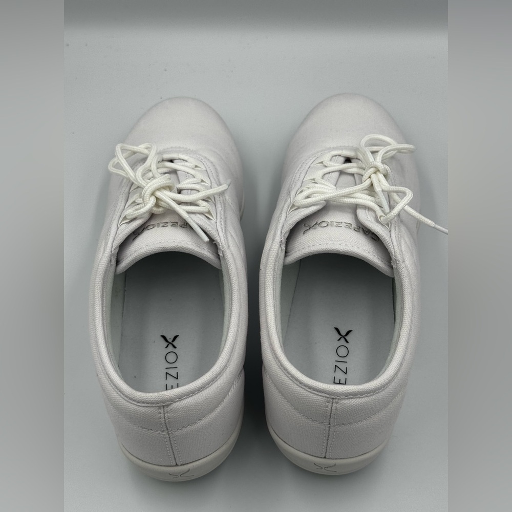 Capezio White Dance Sneakers Size 12 Split Sole Jazz Hip Hop Shoes - Picture 7 of 10